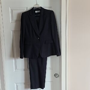 Elegant Gray Women's Pantsuit